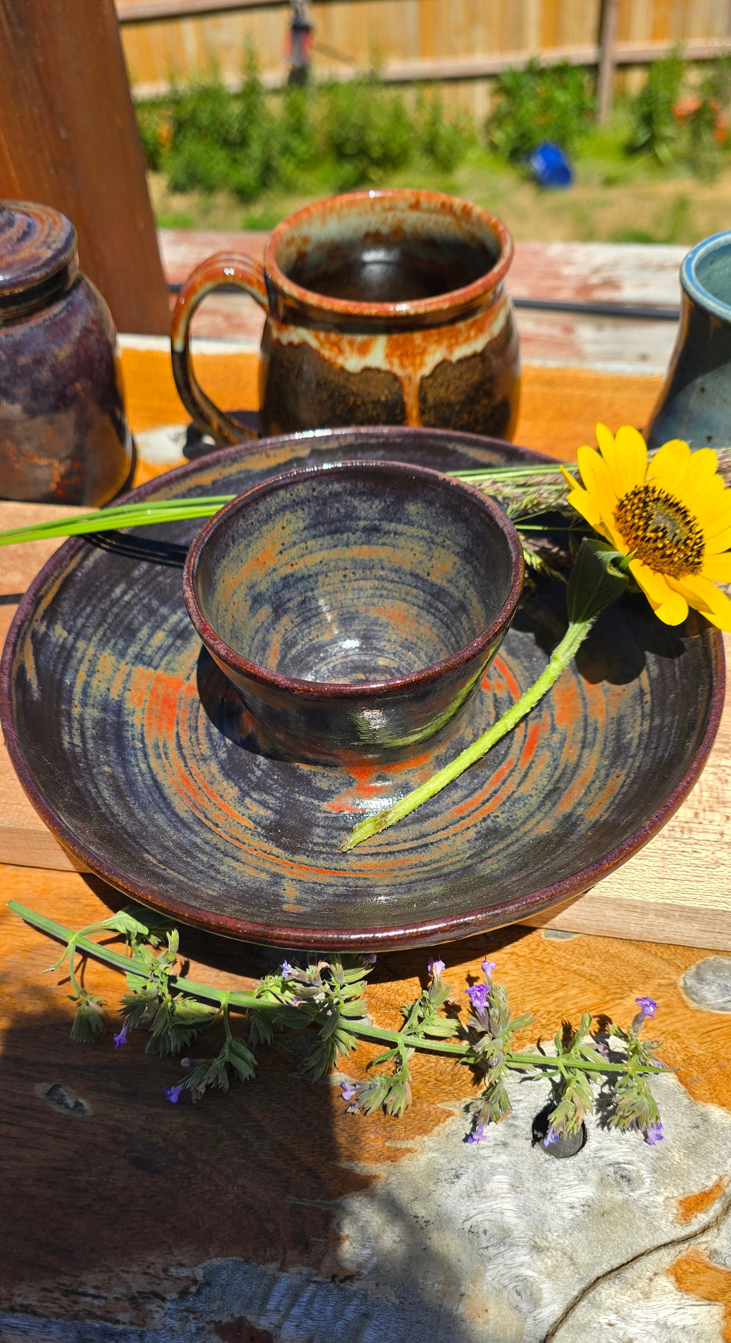 Single serve chip and dip