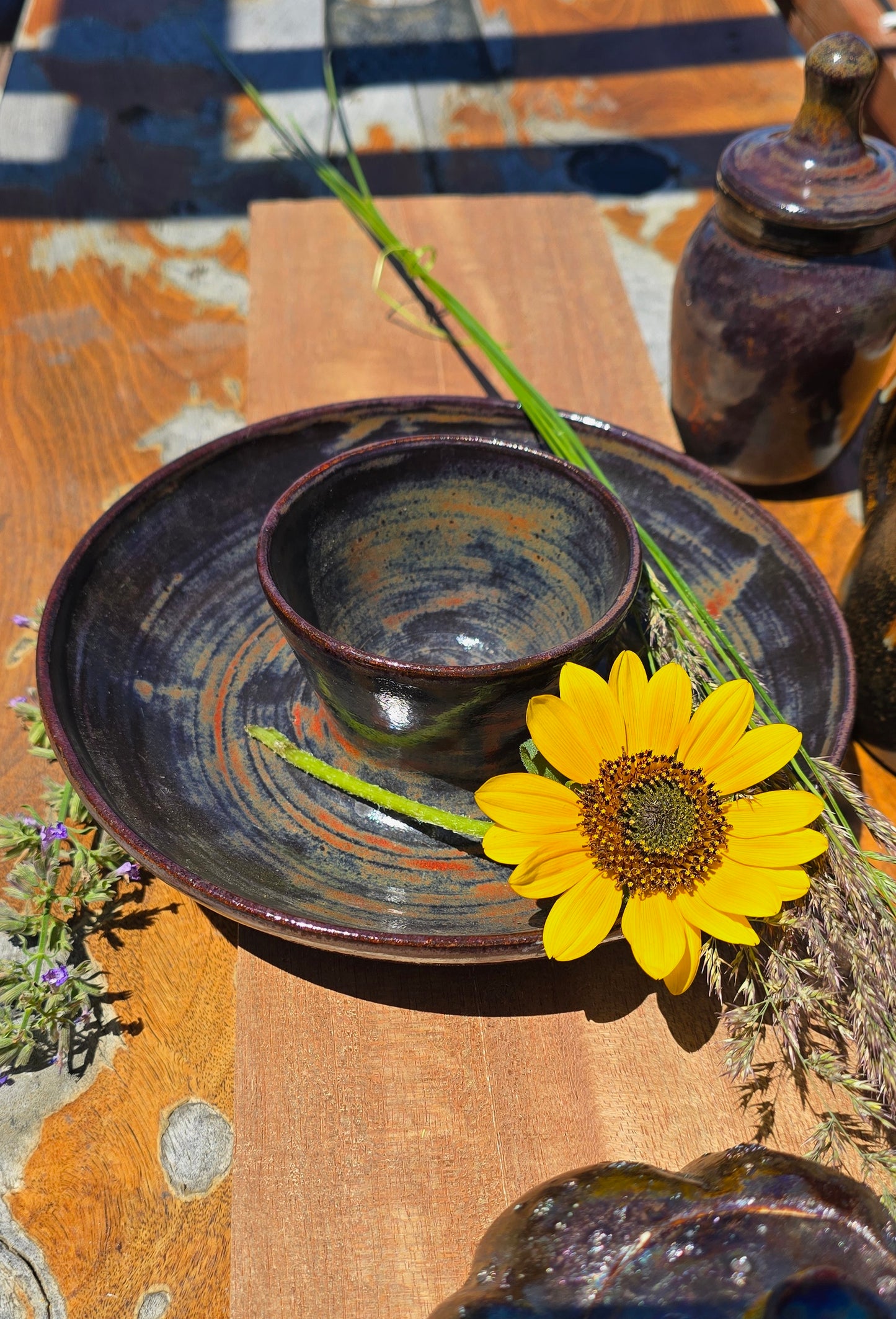 Single serve chip and dip